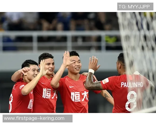 昆山队迎战广州恒大全力争胜期待精彩对决展现足球魅力与激情